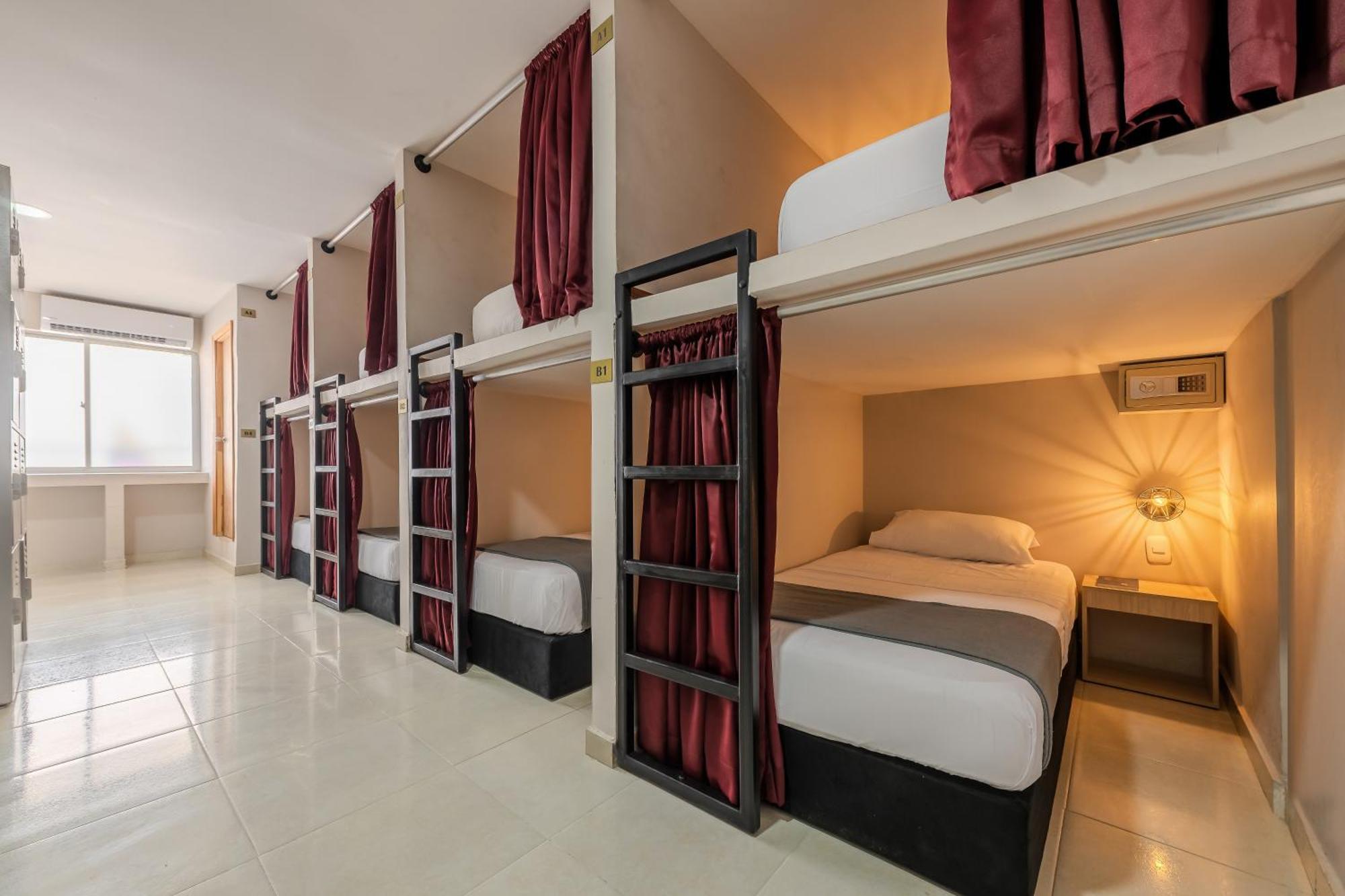Hostel Dorado Plaza Getsemani - Cartagena — Photos 3